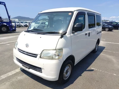 TOYOTA TOWN ACE VAN
