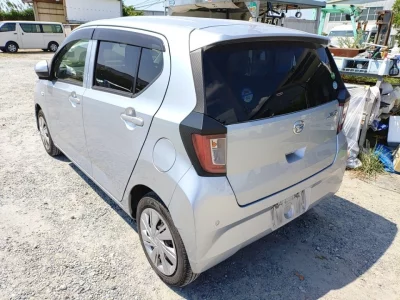 DAIHATSU MIRA E S