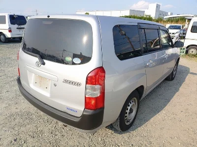 TOYOTA SUCCEED