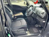 Цена авто Nissan Serena с аукционов Японии, номер кузова HFC26, пробег 204 000, оценка 20