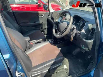 HONDA FIT SHUTTLE