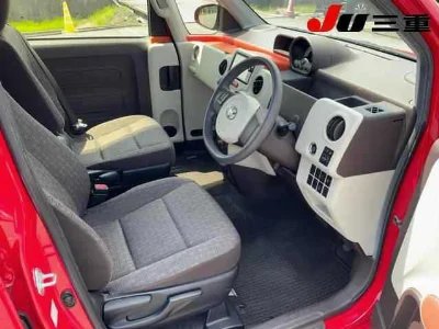 TOYOTA PORTE
