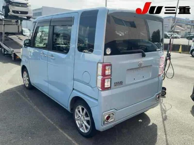TOYOTA PIXIS MEGA
