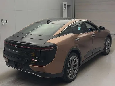 TOYOTA CROWN CROSSOVER