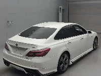 Цена авто Toyota CROWN HYBRID с аукционов Японии, номер кузова AZSH20, пробег 60 000, оценка 6