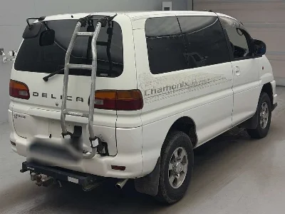 MITSUBISHI DELICA