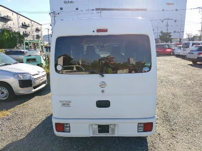 NISSAN CLIPPER VAN