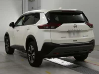 Цена авто Nissan X-Trail с аукционов Японии, номер кузова SNT33, пробег 22 000, оценка 8