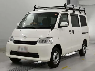 MAZDA BONGO VAN
