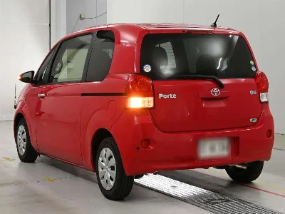TOYOTA PORTE