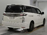 Цена авто Nissan Elgrand с аукционов Японии, номер кузова TE52, пробег 136 000, оценка 8