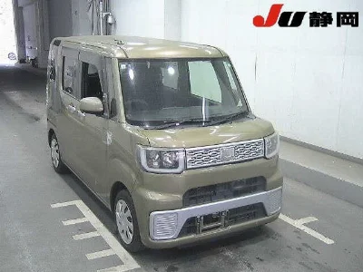 DAIHATSU WAKE