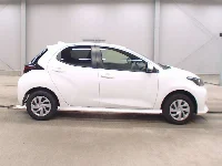 Цена авто Toyota Yaris с аукционов Японии, номер кузова MXPA15, пробег 214 000, оценка 2