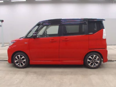 MITSUBISHI DELICA D2