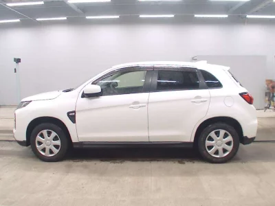 MITSUBISHI RVR