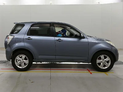 TOYOTA RUSH