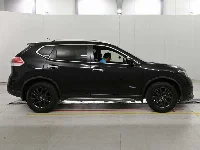 Цена авто Nissan X-Trail с аукционов Японии, номер кузова HNT32, пробег 112 000, оценка 8