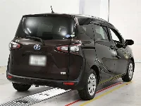 Цена авто Toyota Sienta с аукционов Японии, номер кузова NHP170G, пробег 76 000, оценка 6