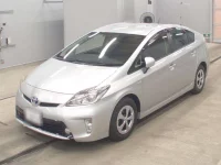 Цена авто Toyota Prius с аукционов Японии, номер кузова ZVW30, пробег 70 000, оценка 8