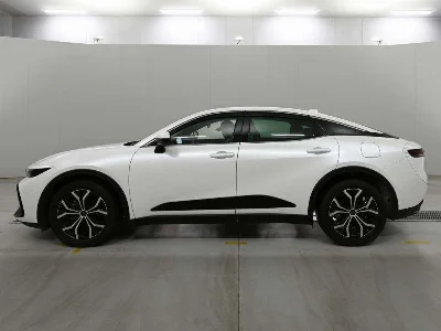 TOYOTA CROWN CROSSOVER