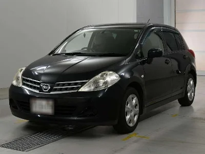 NISSAN TIIDA