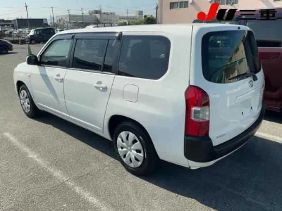 TOYOTA SUCCEED
