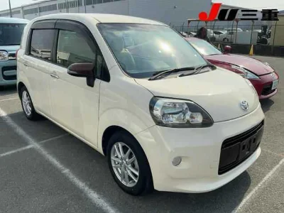 TOYOTA PORTE