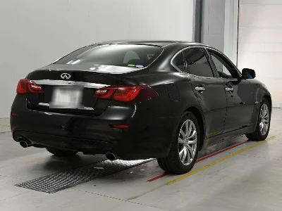 NISSAN FUGA