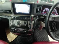Цена авто Nissan Elgrand с аукционов Японии, номер кузова E51, пробег 165 000, оценка 2