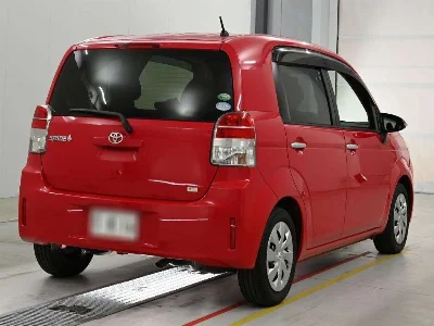 TOYOTA SPADE