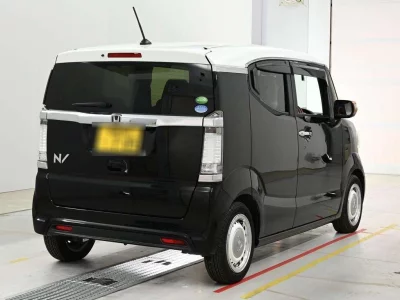 HONDA N BOX SLASH