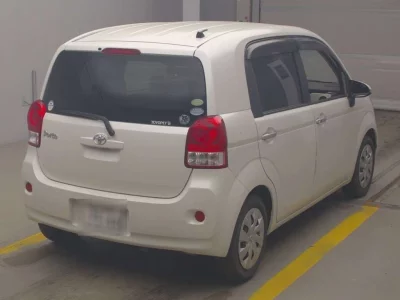 TOYOTA PORTE