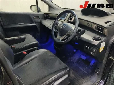 HONDA FREED SPIKE