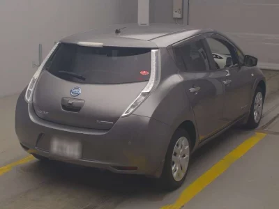 NISSAN LEAF