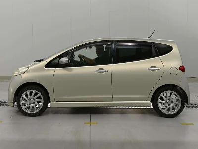 DAIHATSU SONICA