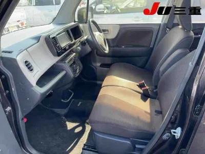 SUZUKI MRWAGON