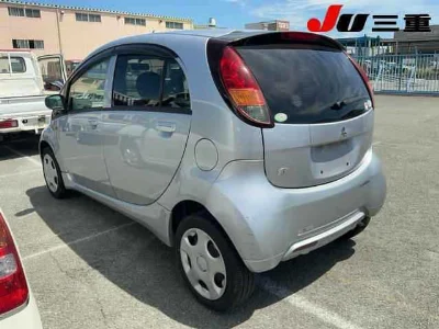 MITSUBISHI I