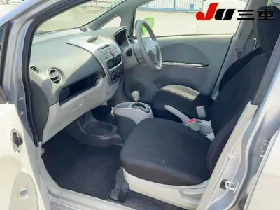 MITSUBISHI I