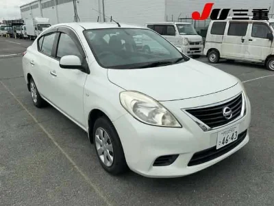 NISSAN TIIDA LATIO