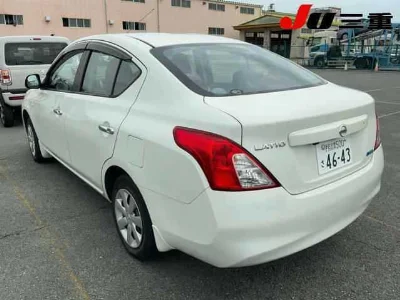 NISSAN TIIDA LATIO