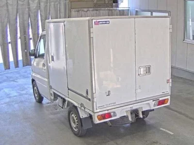 NISSAN CLIPPER TRUCK