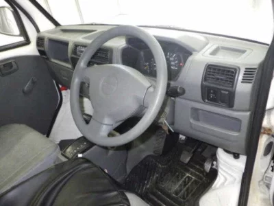 NISSAN CLIPPER TRUCK