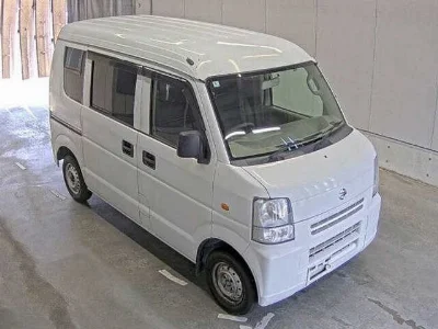 NISSAN CLIPPER VAN
