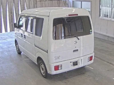 NISSAN CLIPPER VAN