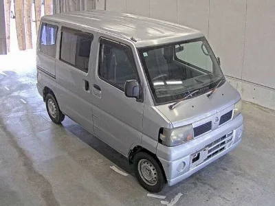 NISSAN CLIPPER VAN