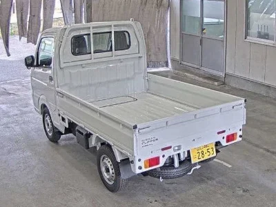 NISSAN CLIPPER TRUCK