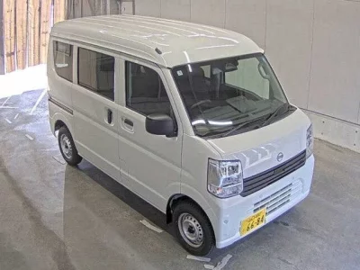 NISSAN CLIPPER VAN