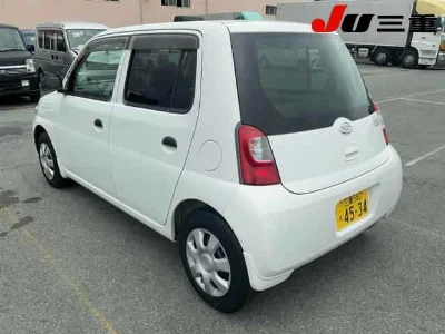 DAIHATSU ESSE