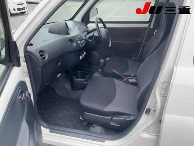DAIHATSU ESSE