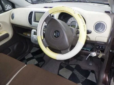 SUZUKI MRWAGON